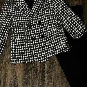Toddler Boy Black and White Houndstooth Double Breaster suit